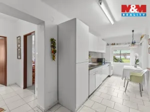 Prodej rodinného domu, Zvoleněves, 243 m2