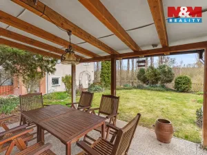 Prodej rodinného domu, Zvoleněves, 243 m2