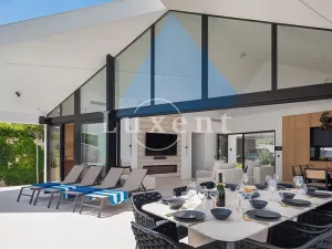 Prodej vily, Bol, Chorvatsko, 250 m2