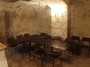 Pronájem restaurace, Mnichovo Hradiště, Masarykovo náměstí, 350 m2