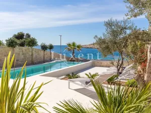 Prodej vily, Rogoznica, Chorvatsko, 675 m2