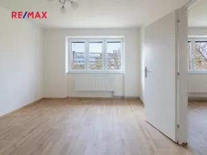 Pronájem bytu 2+1, Břeclav, nábř. Komenského, 57 m2