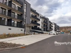 Pronájem bytu 2+kk, Kladno - Dubí, Ke křížku, 38 m2