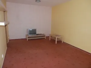 Pronájem bytu 1+1, Hradec Králové, třída Edvarda Beneše, 45 m2