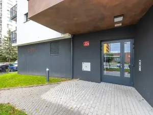 Pronájem bytu 1+kk, Praha, Milánská, 35 m2