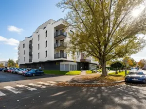 Pronájem bytu 1+kk, Praha, Milánská, 35 m2