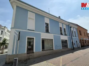 Pronájem obchodního prostoru, Kladno, Komenského, 121 m2