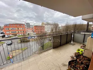 Pronájem bytu 2+kk, Praha - Vysočany, Podkovářská, 62 m2