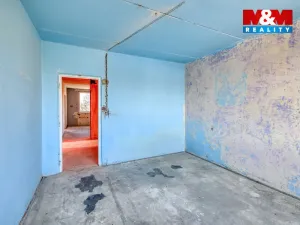 Prodej bytu 4+1, Rovná, 80 m2