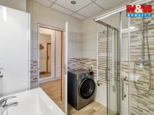 Prodej bytu 2+1, Lom, Československé armády, 76 m2