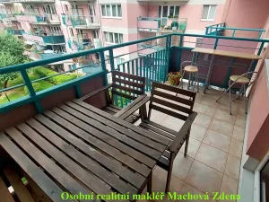 Pronájem bytu 2+kk, Praha - Strašnice, Gutova, 55 m2