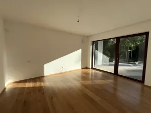 Prodej rodinného domu, Tři Dvory, 235 m2