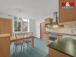 Prodej bytu 3+1, Jaroměř - Pražské Předměstí, Husova, 124 m2