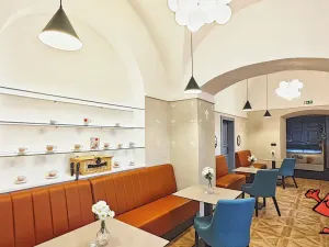 Pronájem restaurace, Dobříš, náměstí Svobody, 419 m2