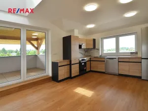 Pronájem bytu 3+1, Úhonice, Otakara Kádnera, 104 m2