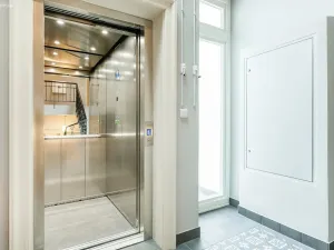 Pronájem bytu 2+kk, Praha - Bubeneč, Sládkova, 45 m2