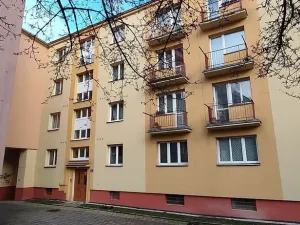 Pronájem bytu 2+1, Cheb, Kasární náměstí, 56 m2