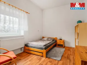 Prodej rodinného domu, Doksy, náměstí Republiky, 235 m2