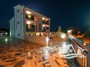 Prodej vily, Vinišće, Chorvatsko, 500 m2