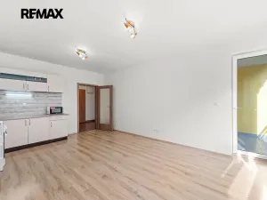 Prodej bytu 2+kk, Praha - Letňany, Tupolevova, 53 m2