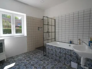 Prodej zemědělského objektu, Bžany, 1600 m2