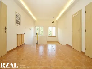 Prodej vícegeneračního domu, Tursko, Ke Statkům, 189 m2