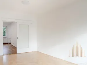 Pronájem bytu 4+kk, Praha - Vinohrady, Nad olšinami, 70 m2