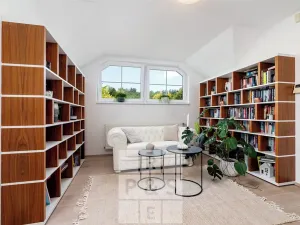 Prodej rodinného domu, Průhonice, Pod Valem II., 243 m2