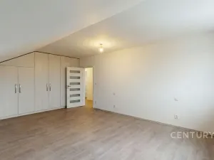 Prodej rodinného domu, Ivaň, 319 m2