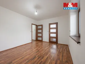 Prodej rodinného domu, Neustupov, 450 m2