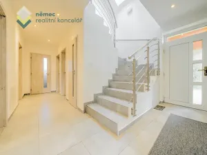 Pronájem rodinného domu, Sobotka, Za školou, 140 m2