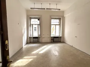 Pronájem obchodního prostoru, Praha - Nové Město, Sokolská, 25 m2