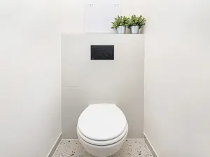 Prodej bytu 4+kk, Praha - Troja, Lešenská, 72 m2