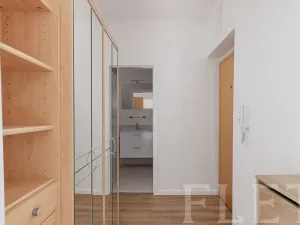 Pronájem bytu 2+kk, Praha - Hlubočepy, Trnkovo náměstí, 52 m2