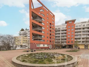 Pronájem bytu 2+kk, Praha - Hlubočepy, Trnkovo náměstí, 52 m2