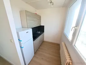 Pronájem bytu 1+kk, Praha - Vysočany, U vinných sklepů, 31 m2