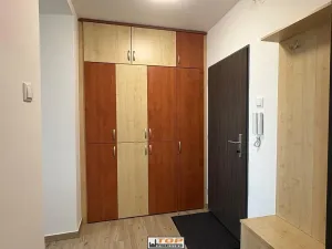 Pronájem bytu 2+kk, Chomutov, Na Příkopech, 39 m2
