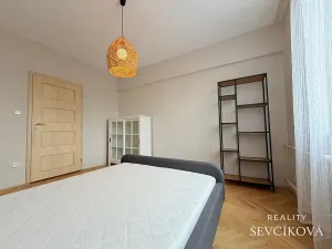 Pronájem bytu 3+kk, Hradec Králové, Gočárova třída, 76 m2
