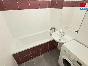 Pronájem bytu 2+1, Stráž pod Ralskem, Jižní, 56 m2