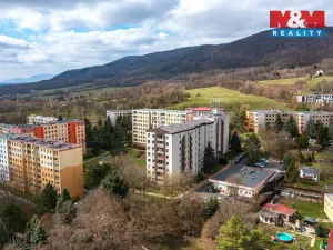 Prodej bytu 4+1, Chlumec, Vyklická, 98 m2