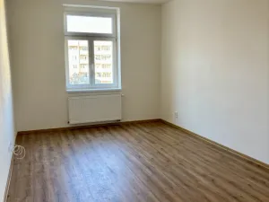 Pronájem bytu 2+kk, Praha - Holešovice, U průhonu, 52 m2
