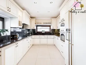 Prodej rodinného domu, Psáry, U Studny, 298 m2