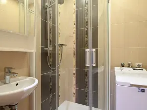 Pronájem bytu 2+1, Praha - Záběhlice, Sasanková, 58 m2