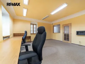 Prodej komerční nemovitosti, Šumperk, nám. Míru, 200 m2