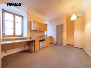 Prodej komerční nemovitosti, Šumperk, nám. Míru, 200 m2