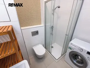 Pronájem bytu 1+kk, Praha - Libeň, Novovysočanská, 25 m2