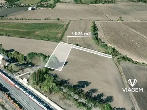 Prodej podílu pole, Vinařice, 1674 m2