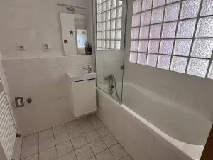 Pronájem bytu 2+kk, Praha - Řeporyje, Dělená, 57 m2