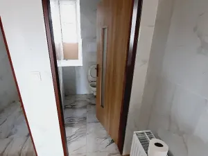 Pronájem obchodního prostoru, Lovosice, 8.května, 145 m2