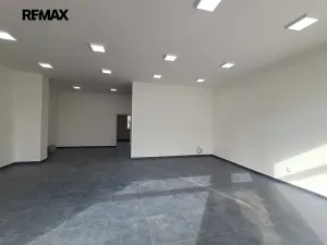 Pronájem obchodního prostoru, Praha - Michle, Podle Kačerova, 98 m2